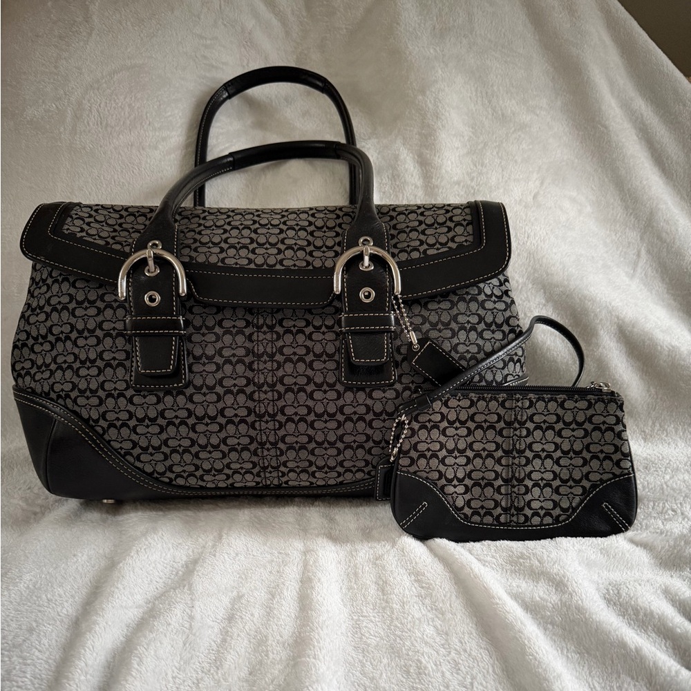 Coach 2004 vintage Vachetta Jacquard hobo soho #7080 with matching wristlet EUC